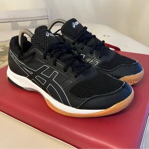 ASICS Women’s Black Athletic/Volleyball  Shoes